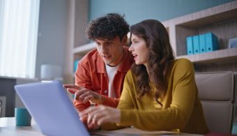 How to Start a Small Business Successfully in 2026